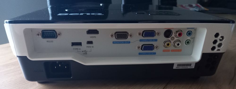 Projektor BenQ MH680