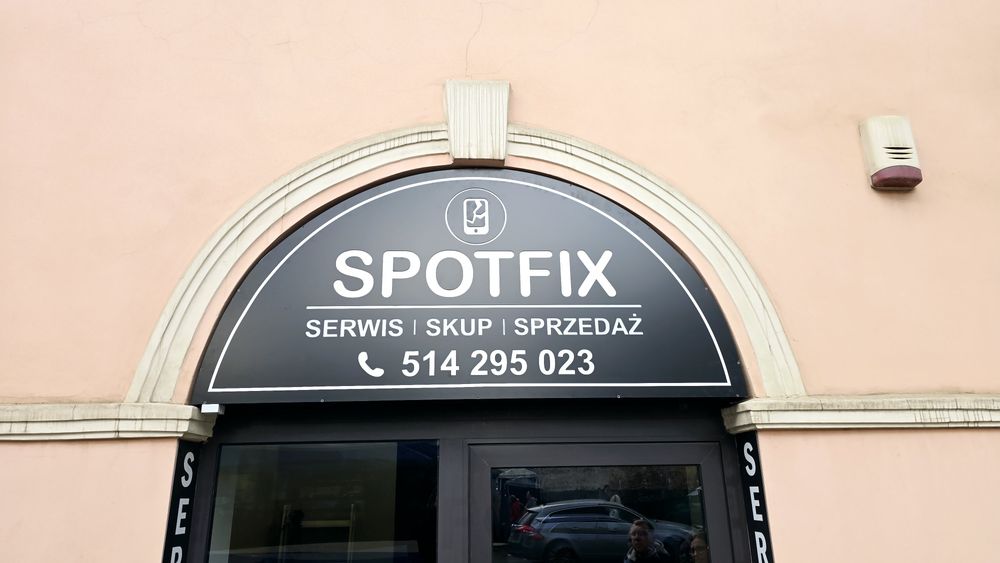 Reklama -producent, Kasetony świetlne, litery 3D, wyklejanie, NEONY