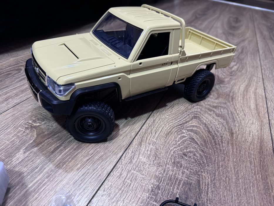 Toyota land cruiser Rc car mn 82, машинка на радиоуправлении