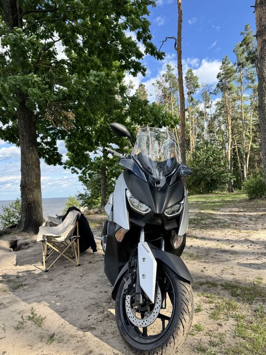 Yamaha X-max 250 2022