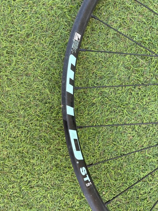 Rodas 29” de rolamentos cepo Shimano/Sram 12v