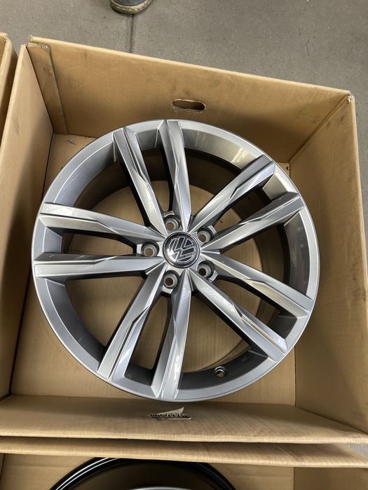 Felgi Vw Passat R-Line dartford 18 cali b8 b9 5x112 golf idealne
