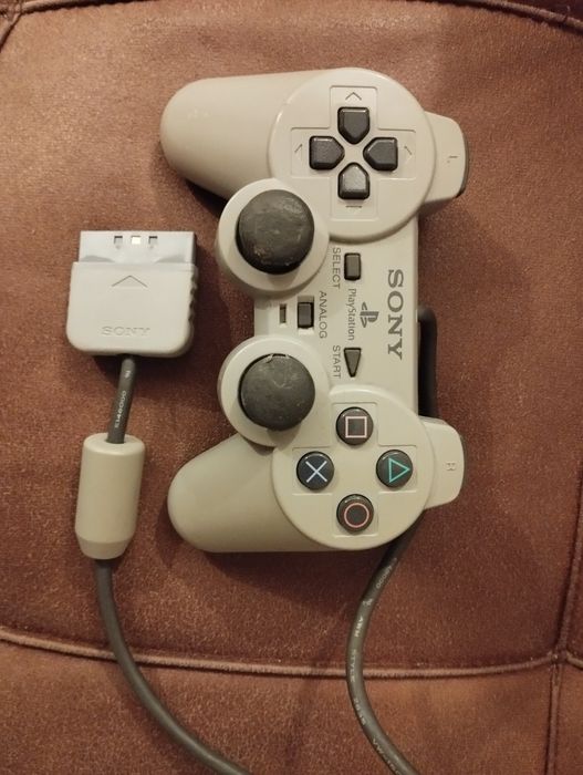 PS2 as new with original controller and cable64585754974722124