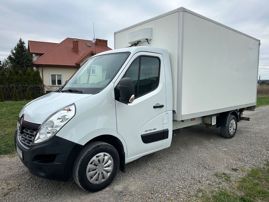 Renault Master  Renault Master Movano 8 palet z windą pewny niski przebieg