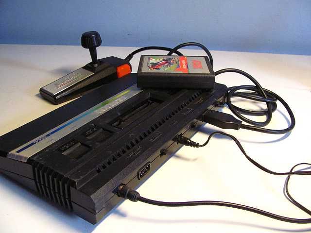 Oryginalna Konsola do gier Atari 2600 + 1 dżojstik + zasilacz