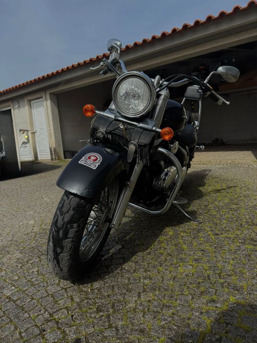 Suzuki Intruder C800