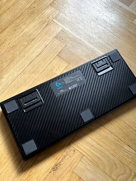 Клавіатура Logitech G Pro (провідна)