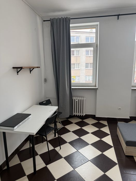 Pokój z łazienką do wynajęcia | 20m2 | I piętro | centrum miasta