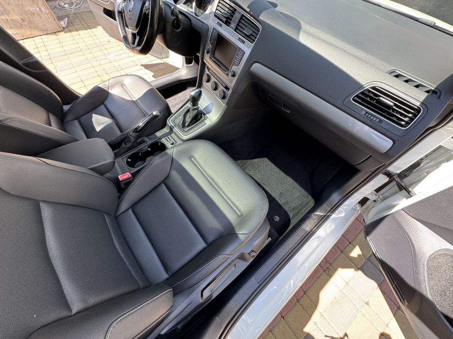 Volkswagen Golf 7 продам