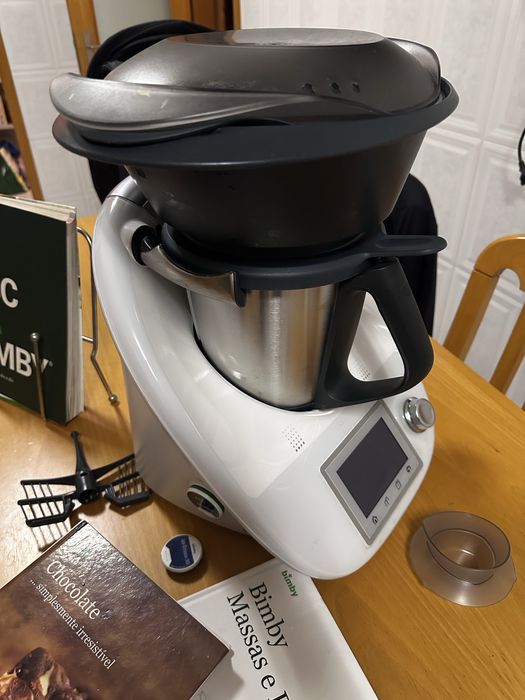 Bimby Tm5 como nova - com muitos acessórios