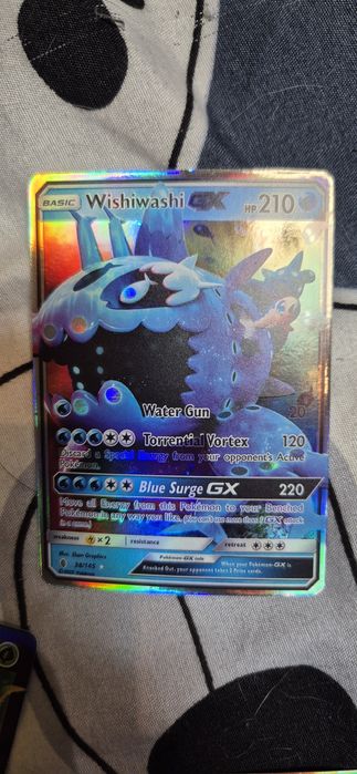 Karty kolekcjonerskie POKEMON