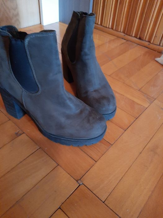 Buty zamszowe ciemna zieleń
