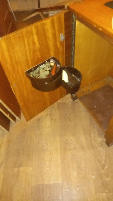 Швейна машинка Naumann