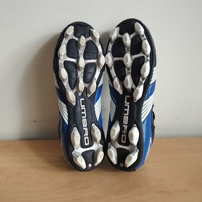 Buty piłkarskie lanki UMBRO Corsica Engage Fg roz.eu-35