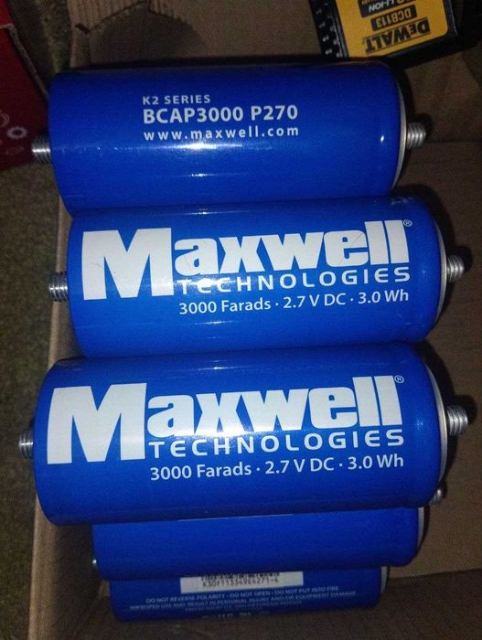 суперконденсатори (іоністори)  maxwell BCAP3000 P270 2.7v 3000F 3.0Wh