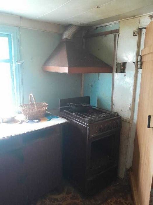 Продаж будинку в селі Берестянка.Літня кухня,погріб,криниця.