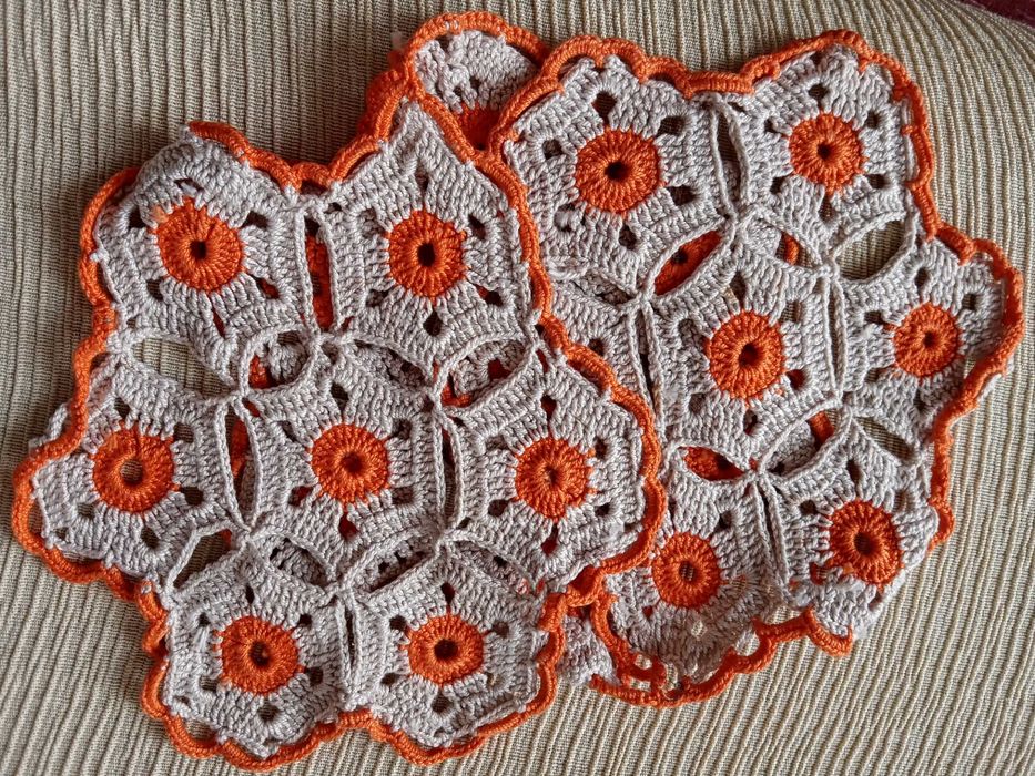 Naperon em crochê com 3 partes