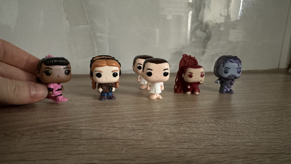 Кіндер Джой Фанко Попс Дивні дива