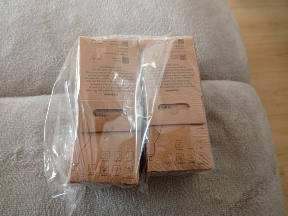 4 lâmpadas LED 12/24V GU5.3 6W 500 lm MR16