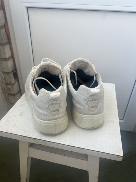Кросівки ECCO 45 Білі