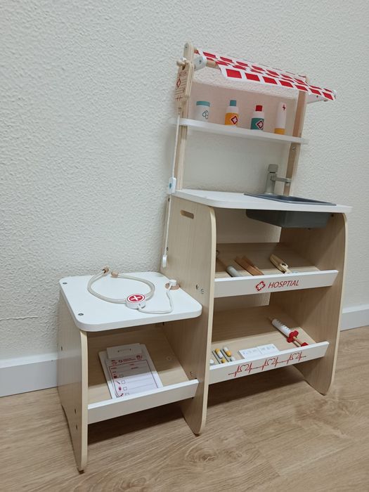 Brinquedos para crianças em madeira