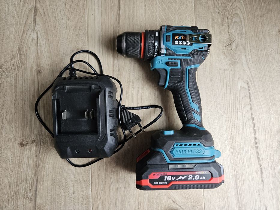 Wkrętarka + aku 2ah + ładowarka