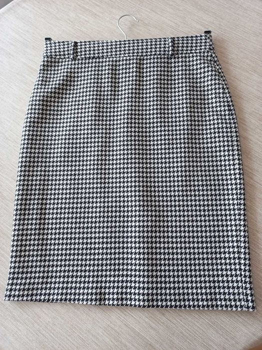 spódnica NOWA rozm.40  60zł