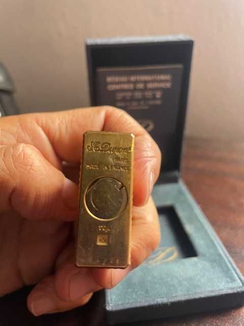 Isqueiro Dupont em ouro