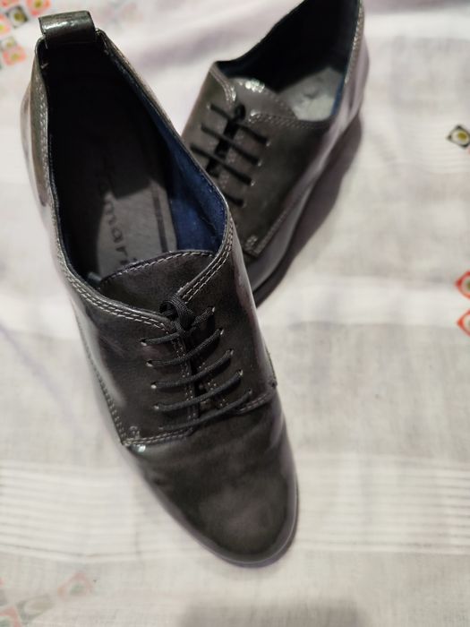 Buty damskie wiosenne skóra naturalna lakierowana. Tamaris R 36. S