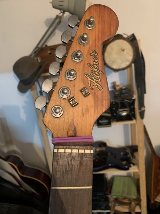 Frankenstrat troco por instrumento ou hardware