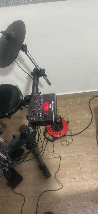 Vendo bateria alesis