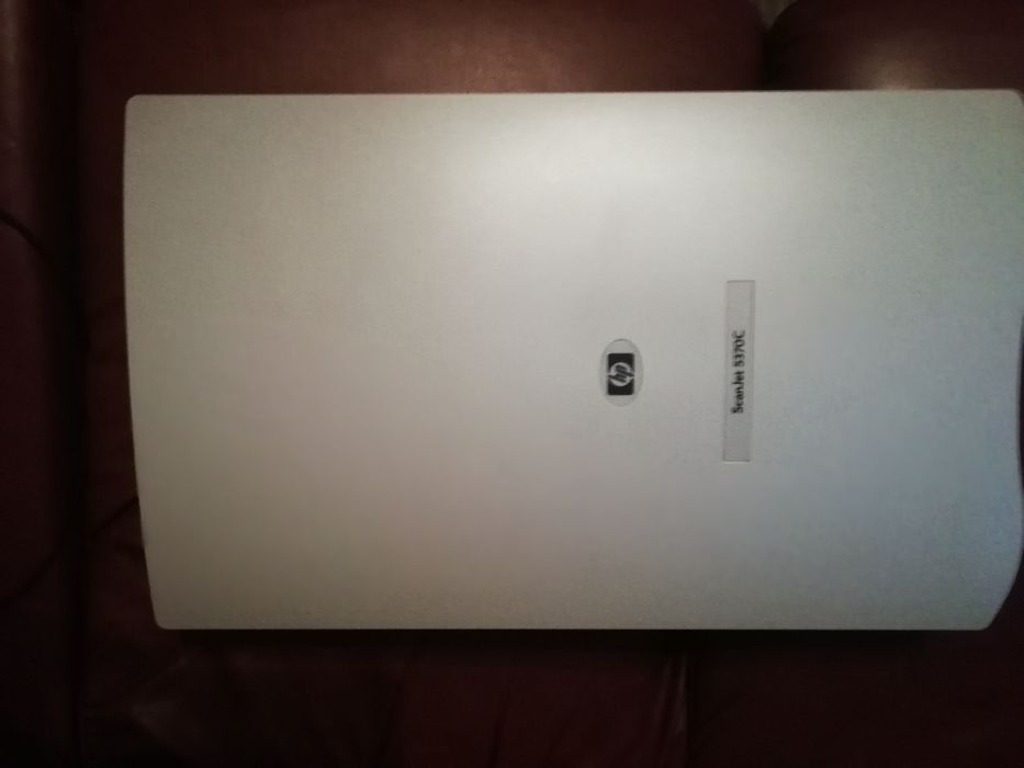 HP Scanjet 5370C Scanner and Philips 170C5 LCD Monitor64286368334466121