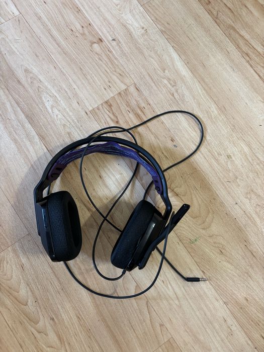 Sluchawki logitech g335