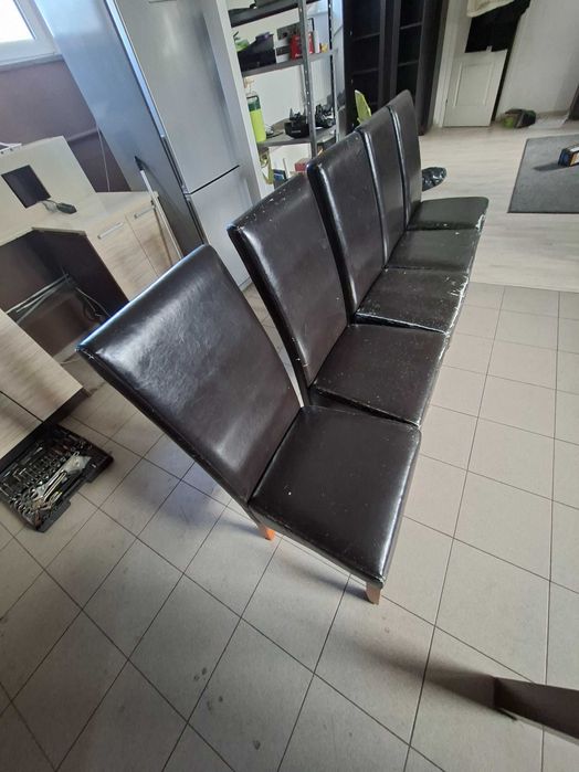 Stół Agata Meble +6 krzeseł.