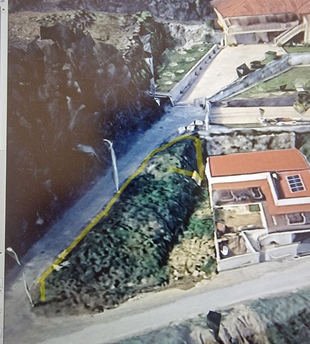 Terreno c/projeto em  Guimarães com  310 m2