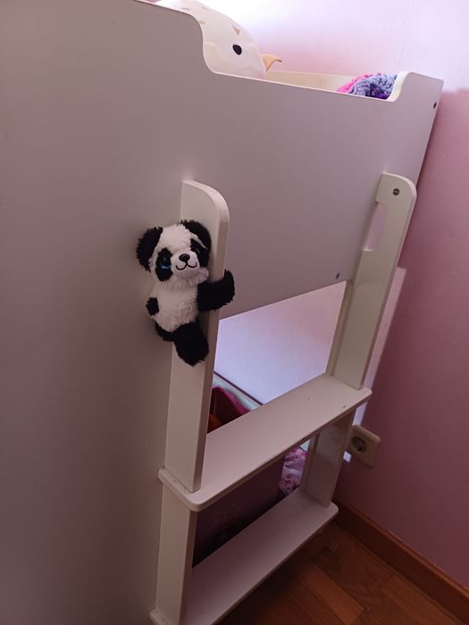 OPORTUNIDADE FINAL! ! Cama alta, colchão ortopédico, estrado, toucador