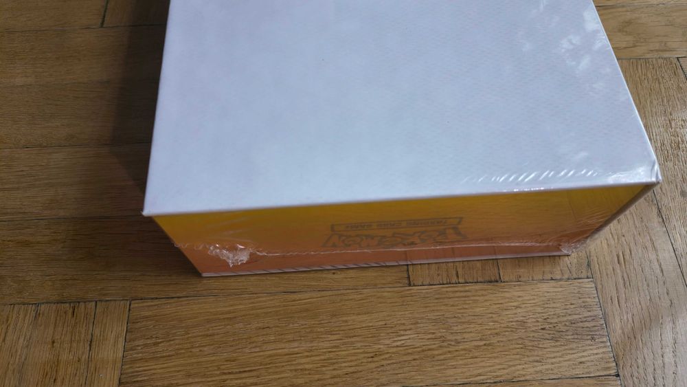 Pokemon Charizard Ultra Premium Collection