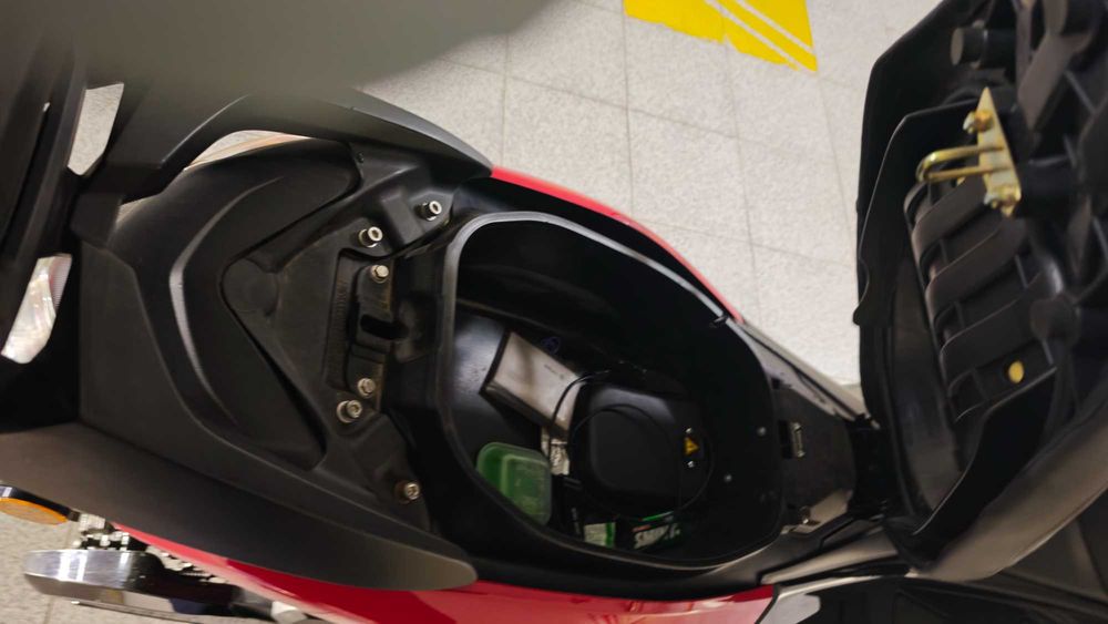 Velca One Scooter Eléctrica