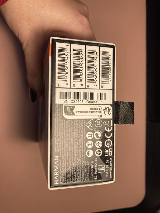 JBL Tour Pro 2 – Auriculares Wireless com ANC e Ecrã no Estojo