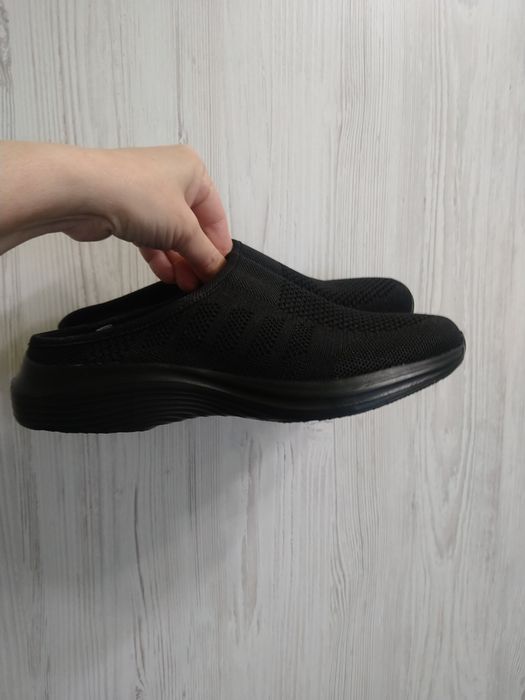 Мокасни кросівки