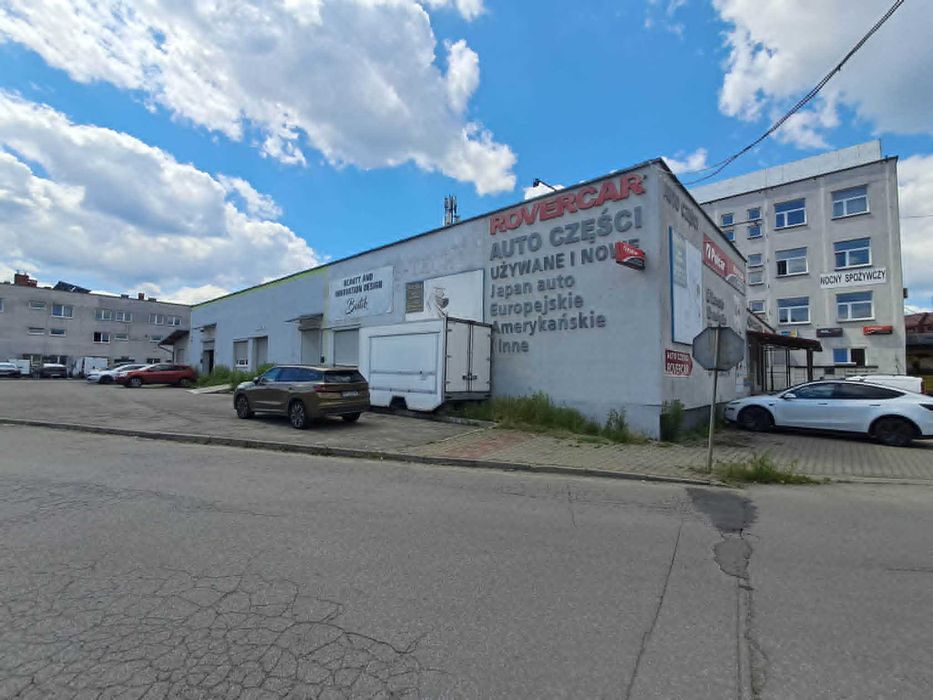Pomieszczenie 170 m² oraz Kompleks 8 biur Blisko centrum | Parking