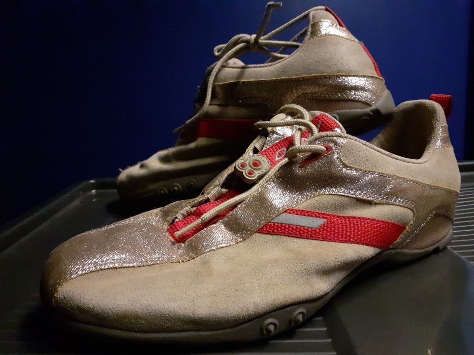 Piękne buty DKNY Donna Karan damskie vintage rozm 41,5