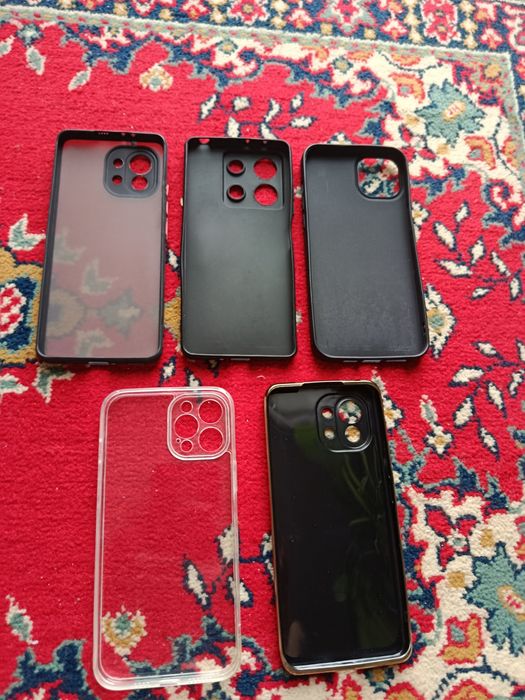 Case do telefonów Oddam za darmo.