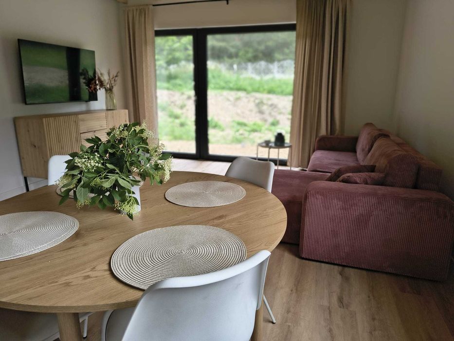 Domek nad jeziorem 'w sam las'