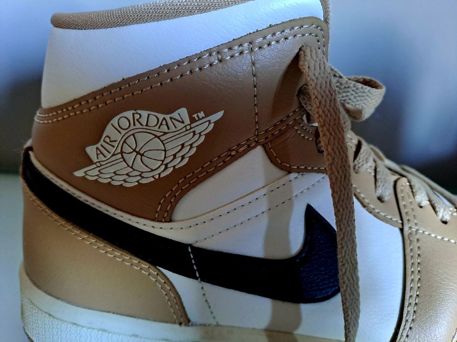 Nike Air Jordan Bege - baixa de preço