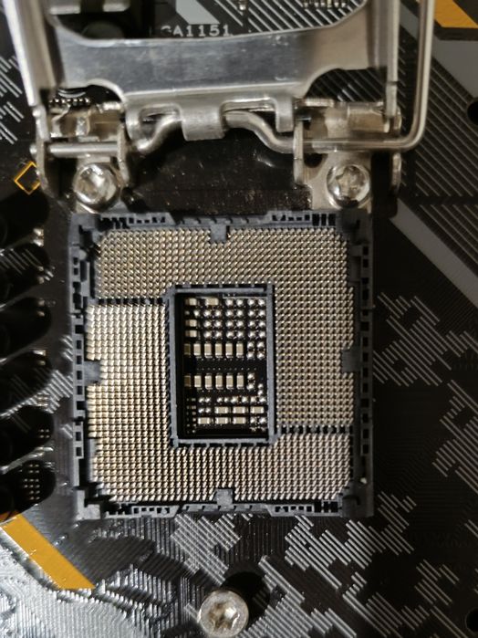 Motherboard (ASUS TUF B360M-PLUS Gaming) + CPU (Intel Core i5-8400) + Cooler (Cooler Master Hyper H412R)