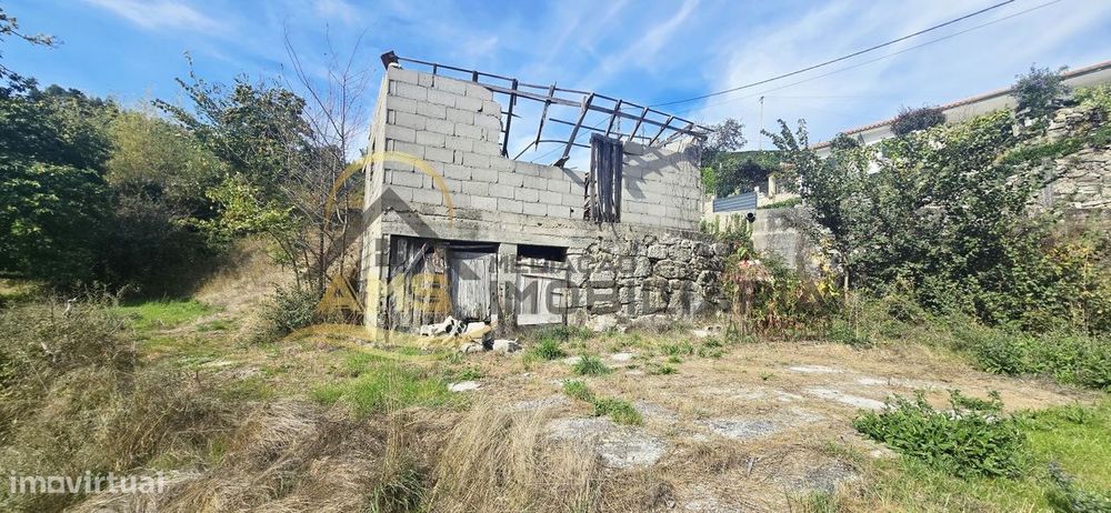 Quintinha Para Venda — Caçarilhe E Infesta, Braga