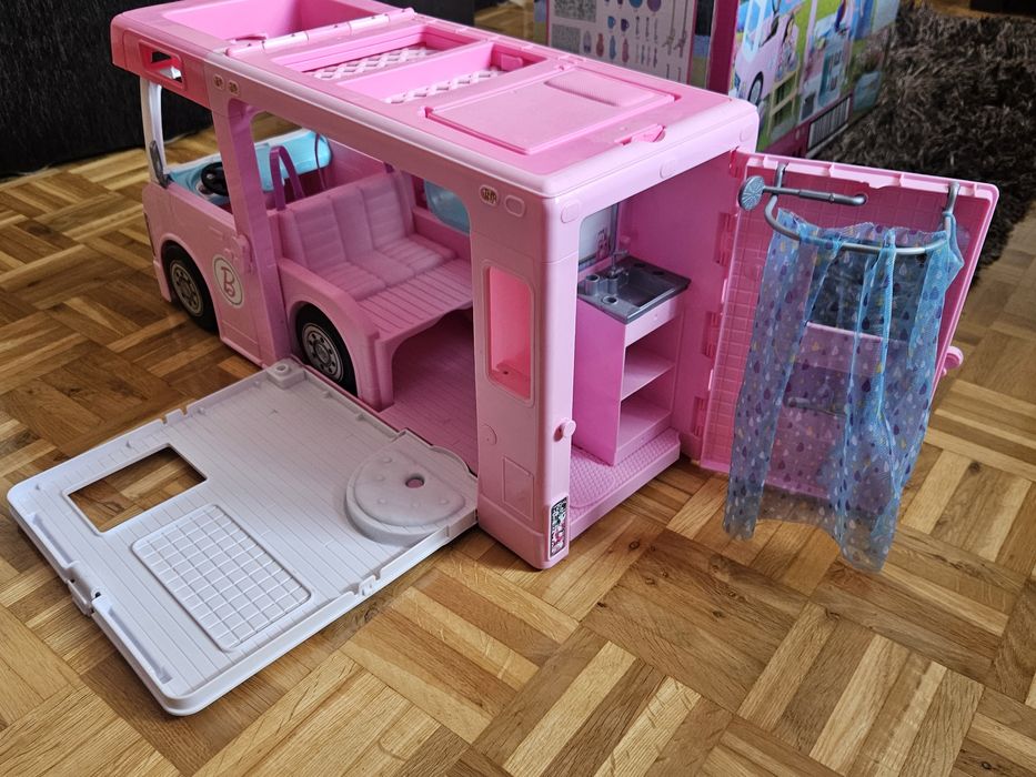 Kamper barbie z akcesoriami