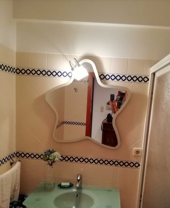 Espelho de casa de banho bonito e original