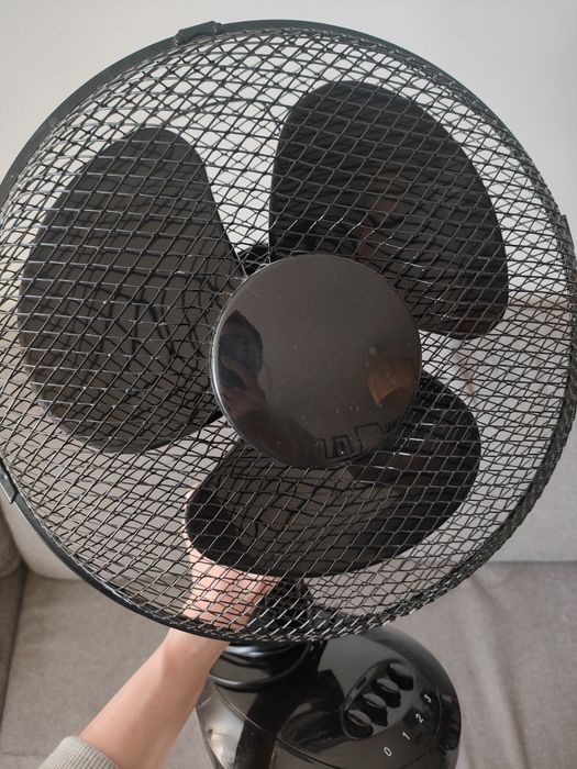 wiatrak elektryczny wentylator klimatyzator